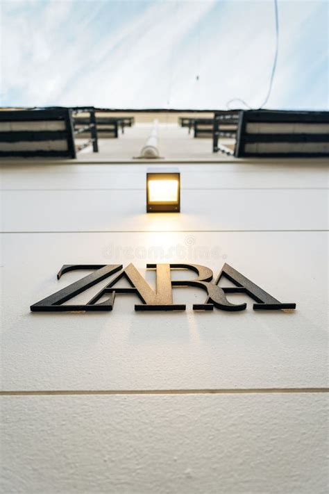 zara sign in.